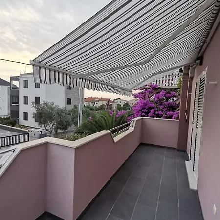 Apartment House Brane