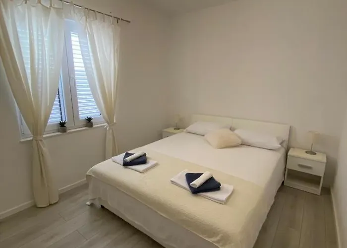 House Brane アパート ビオグラード・ナ・モル